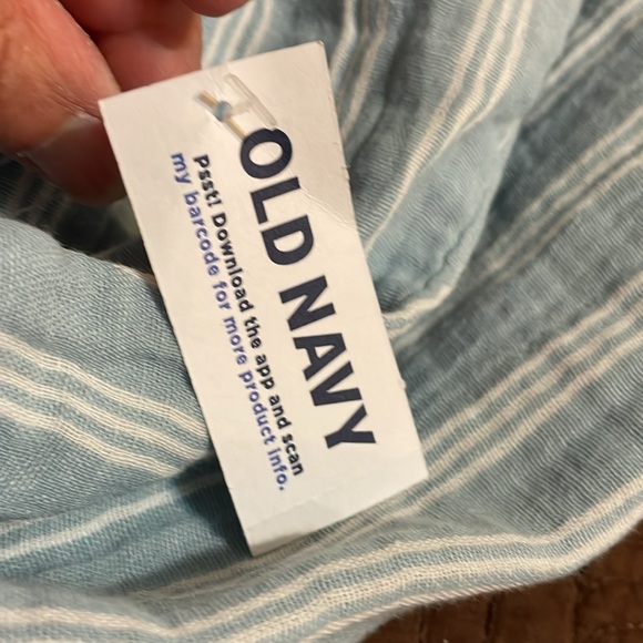 Old Navy women’s pullover top. Blue and white striped. 3/4 sleeves. Size 3X NWT - Picture 8 of 10